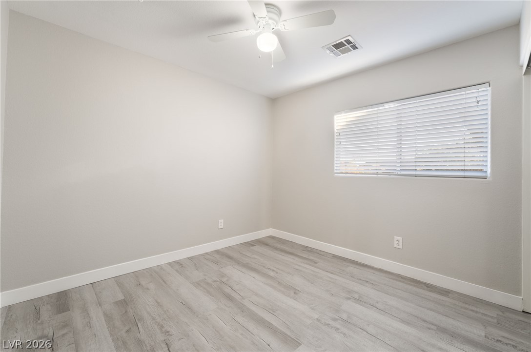 512 Swiss Cottage Avenue Las Vegas NV 89178