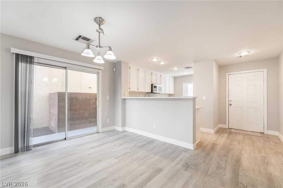 512 Swiss Cottage Avenue Las Vegas NV 89178