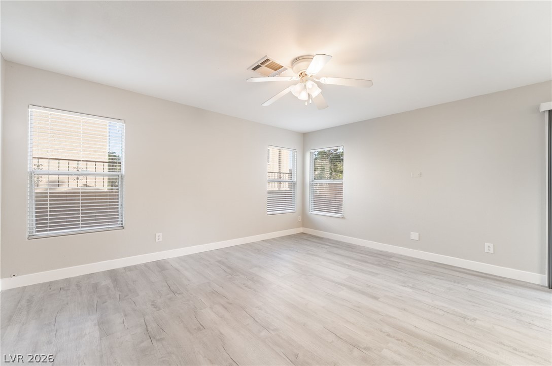 512 Swiss Cottage Avenue Las Vegas NV 89178