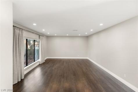 13 Dovetail Circle Henderson NV 89014