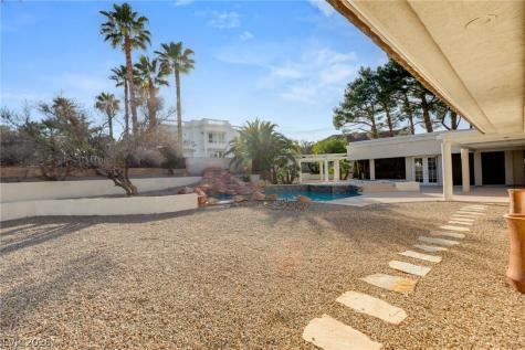 13 Dovetail Circle Henderson NV 89014
