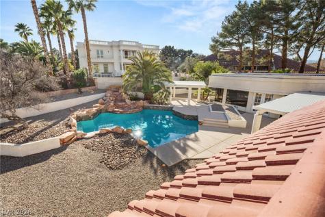 13 Dovetail Circle Henderson NV 89014