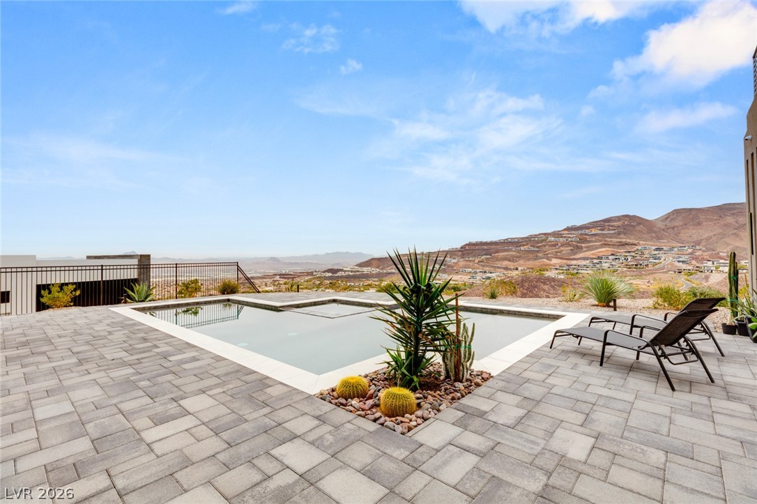 668 Dragon Peak Drive Henderson NV 89012