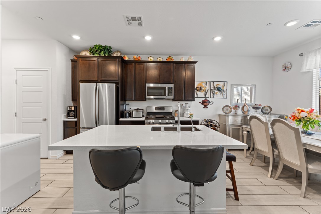 8879 Roadrunner Ravine Street Las Vegas NV 89166