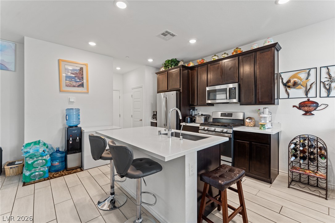 8879 Roadrunner Ravine Street Las Vegas NV 89166