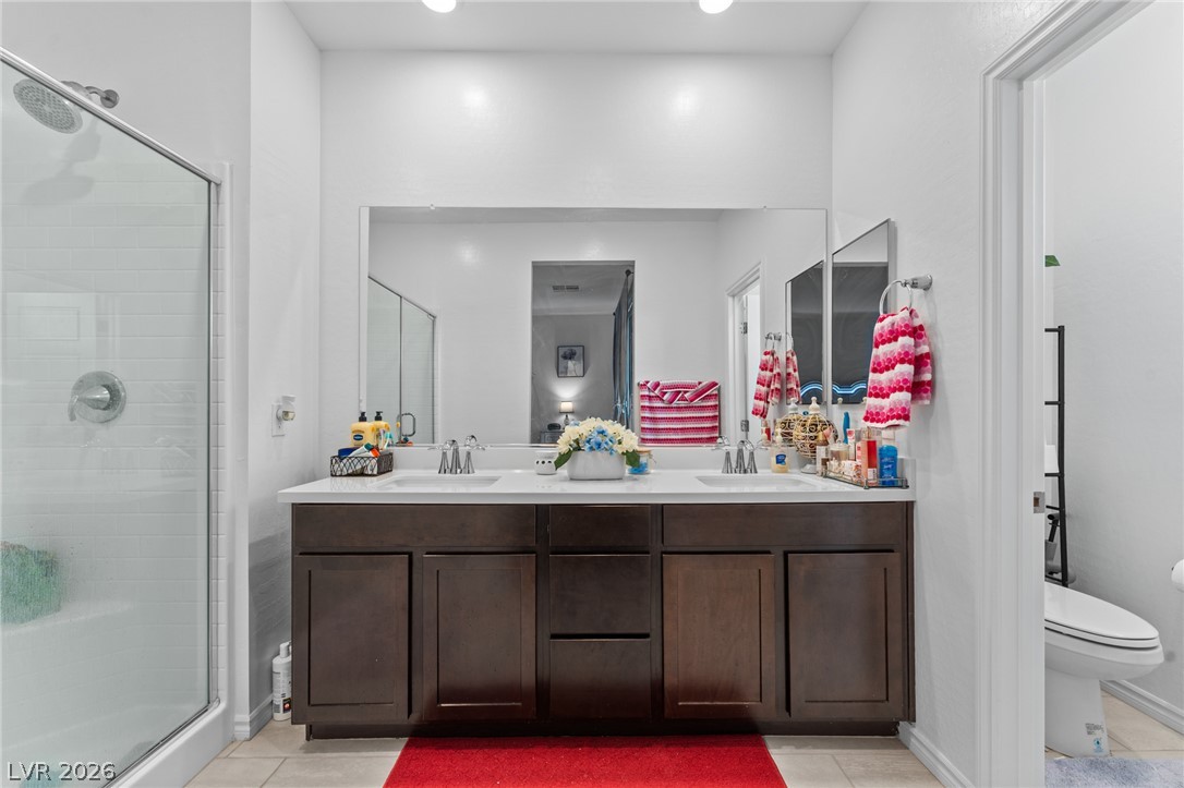 8879 Roadrunner Ravine Street Las Vegas NV 89166