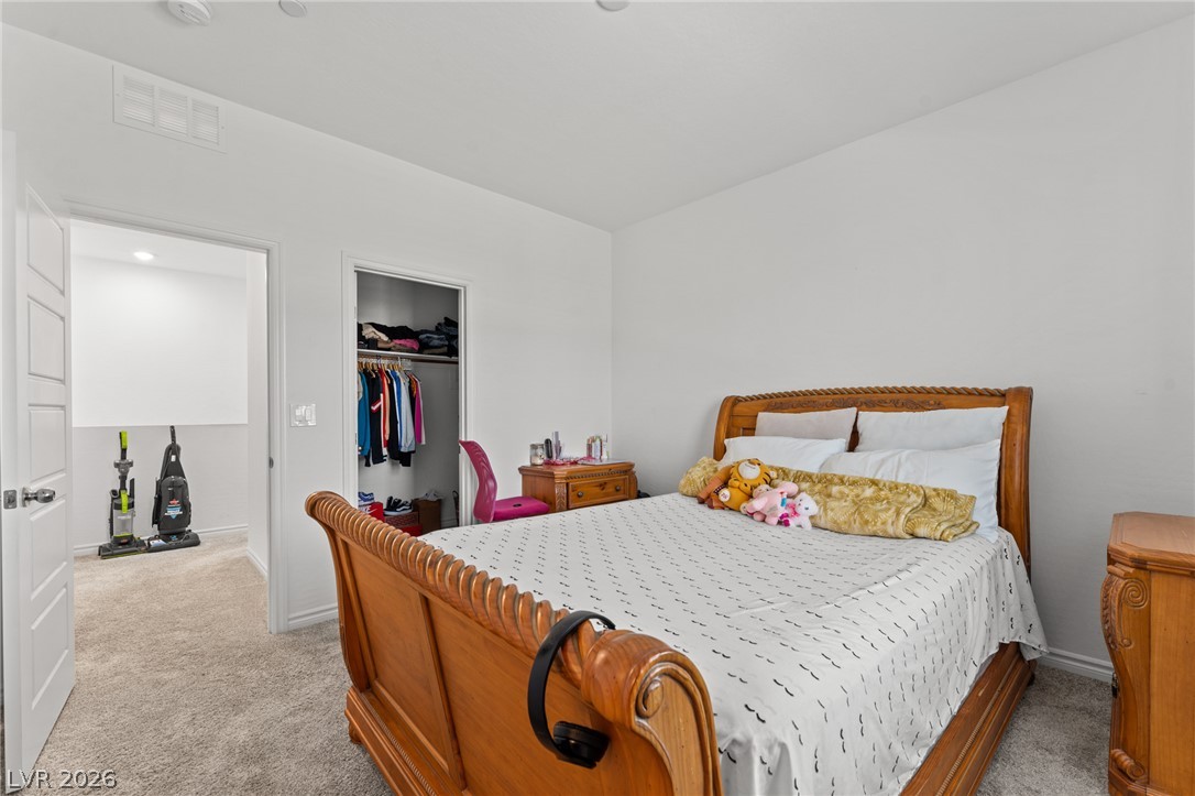 8879 Roadrunner Ravine Street Las Vegas NV 89166