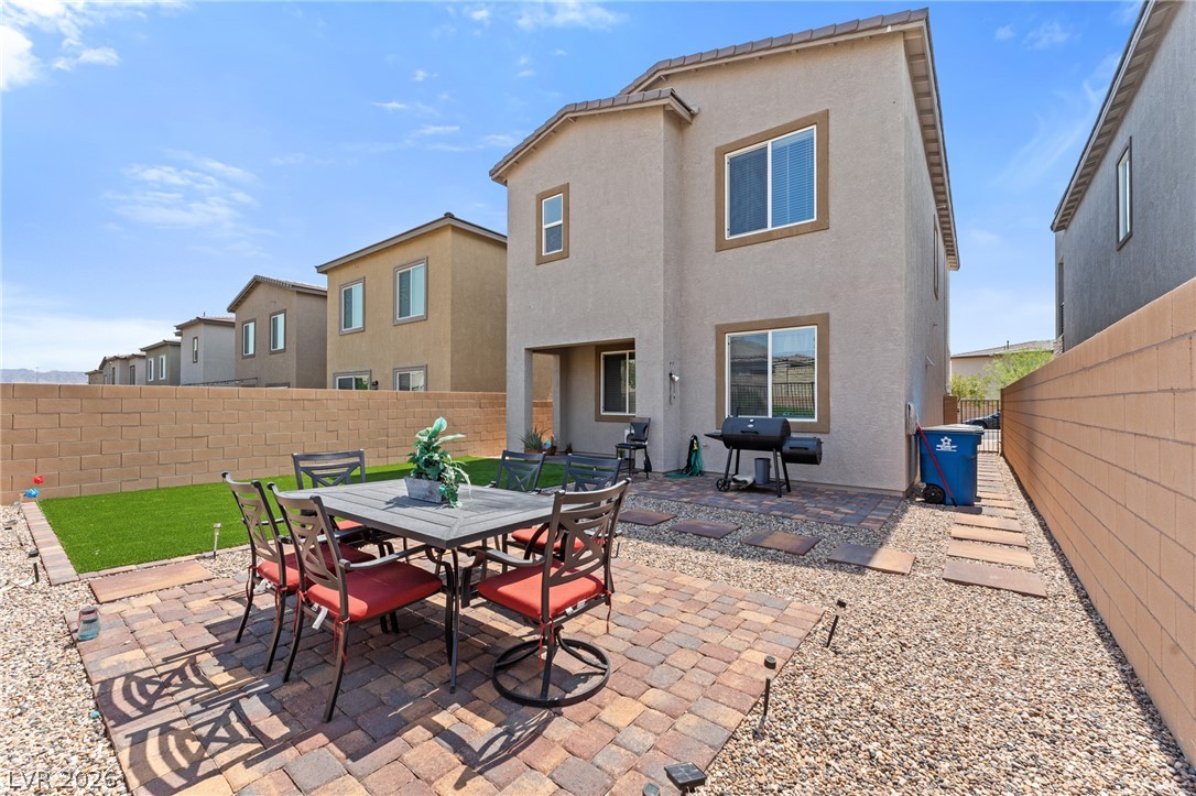 8879 Roadrunner Ravine Street Las Vegas NV 89166