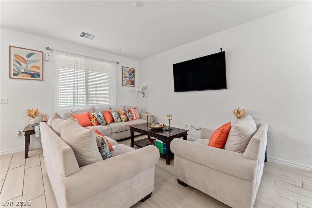 8879 Roadrunner Ravine Street Las Vegas NV 89166