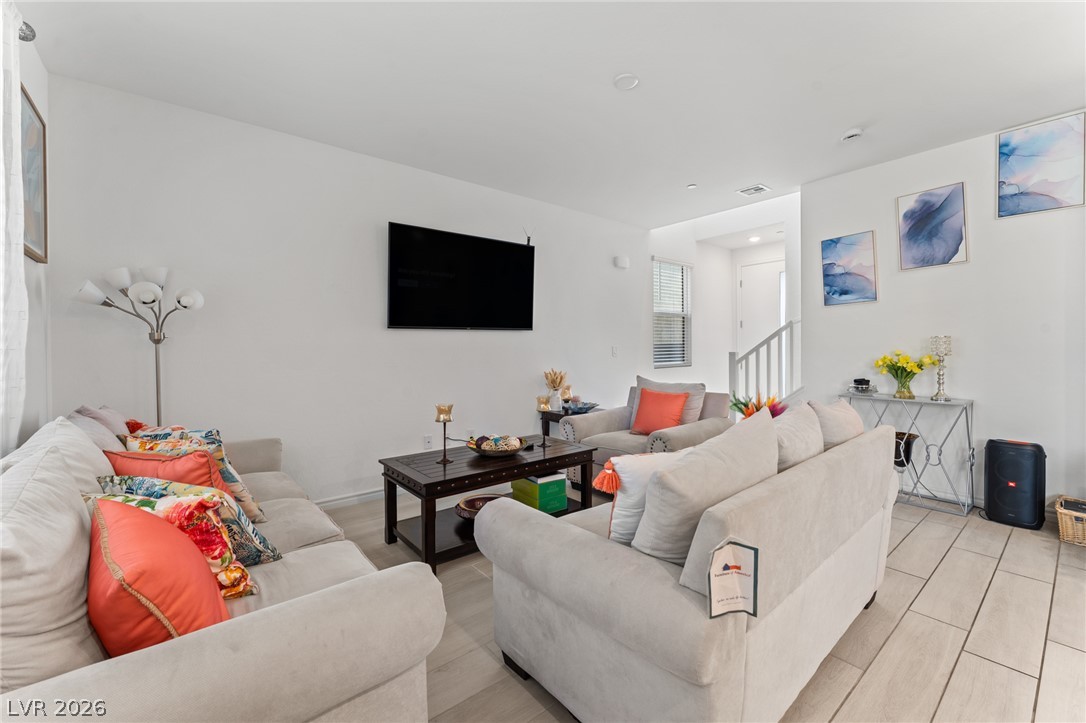 8879 Roadrunner Ravine Street Las Vegas NV 89166