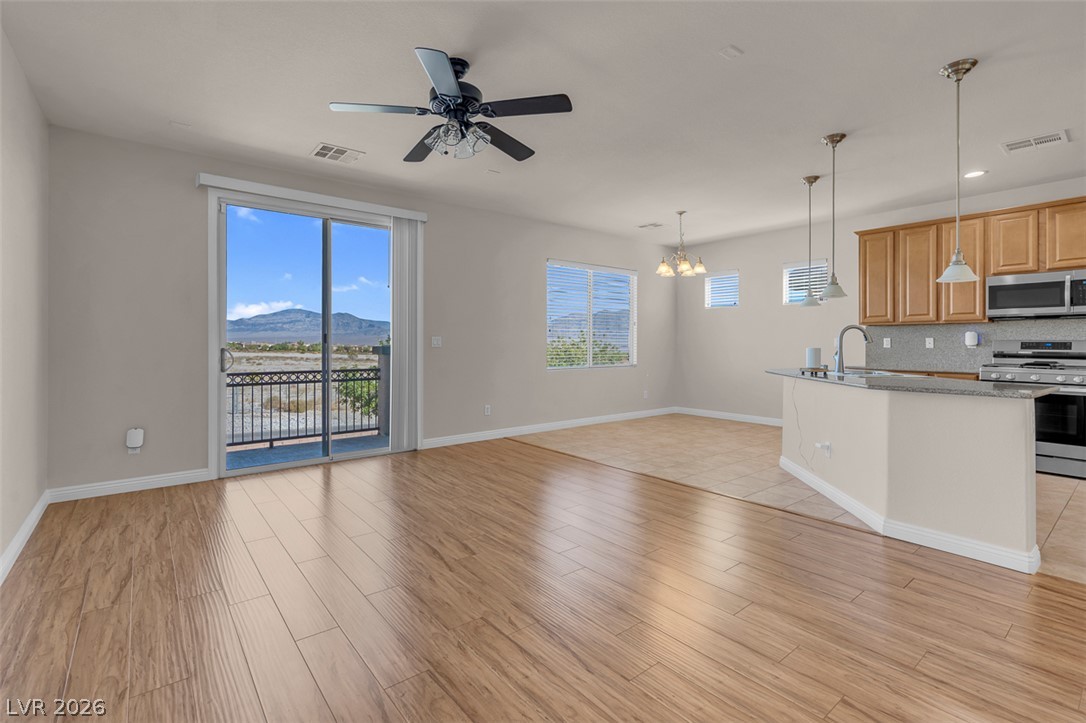 10512 Nantucket Ridge Avenue Las Vegas NV 89166