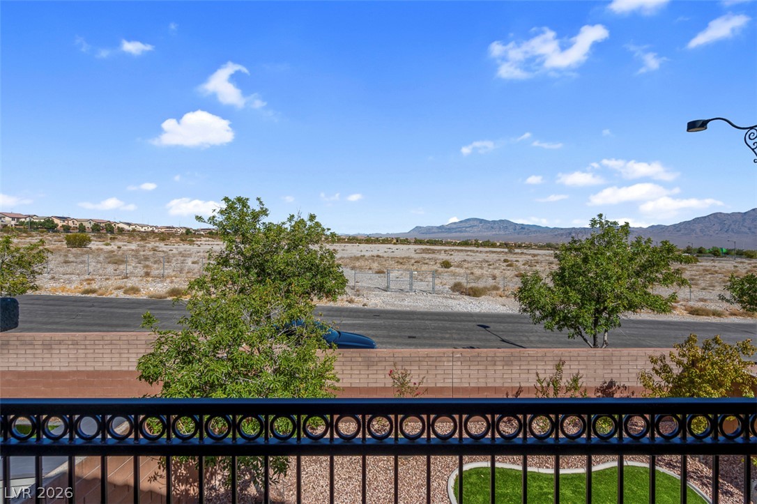 10512 Nantucket Ridge Avenue Las Vegas NV 89166