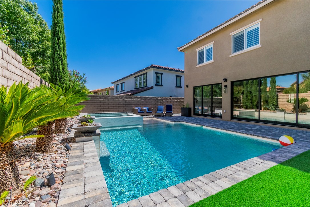 896 Las Palomas Drive Las Vegas NV 89138
