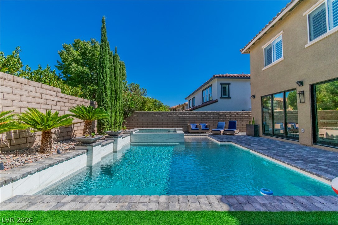 896 Las Palomas Drive Las Vegas NV 89138