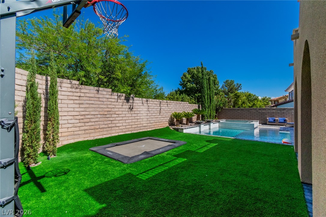 896 Las Palomas Drive Las Vegas NV 89138