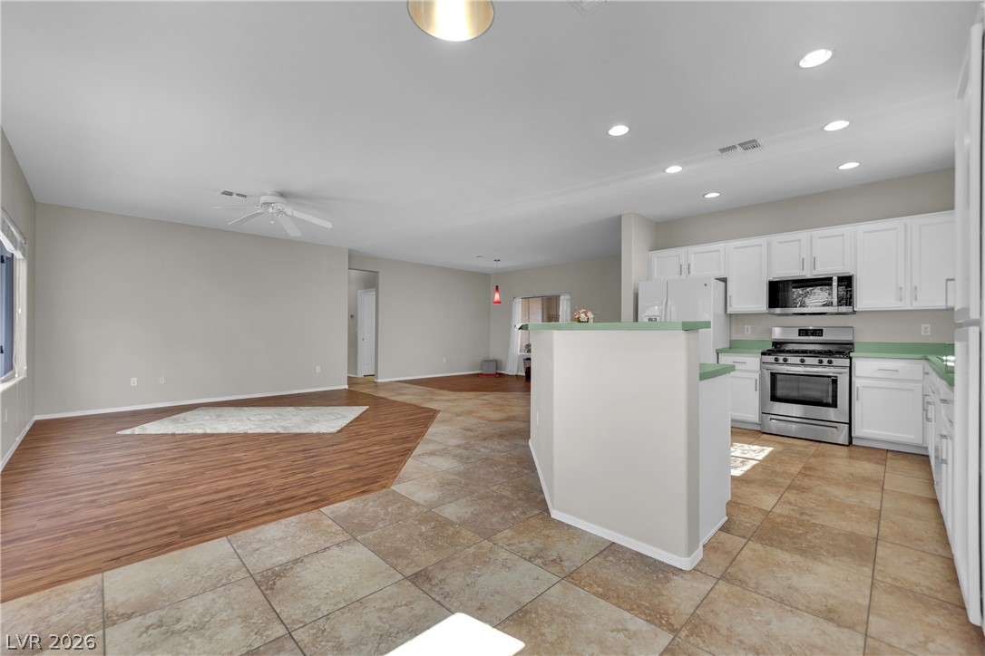 2582 Grandville Avenue Henderson NV 89052