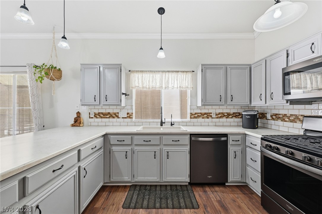 8121 Dolphin Landing Drive Las Vegas NV 89128