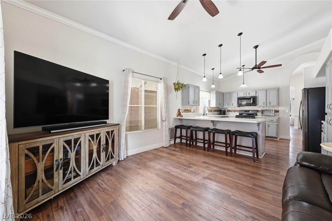 8121 Dolphin Landing Drive Las Vegas NV 89128