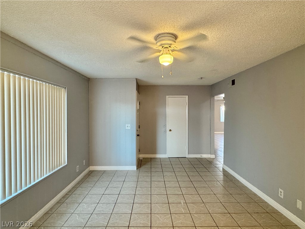 7121 Pleasant View Avenue Las Vegas NV 89147