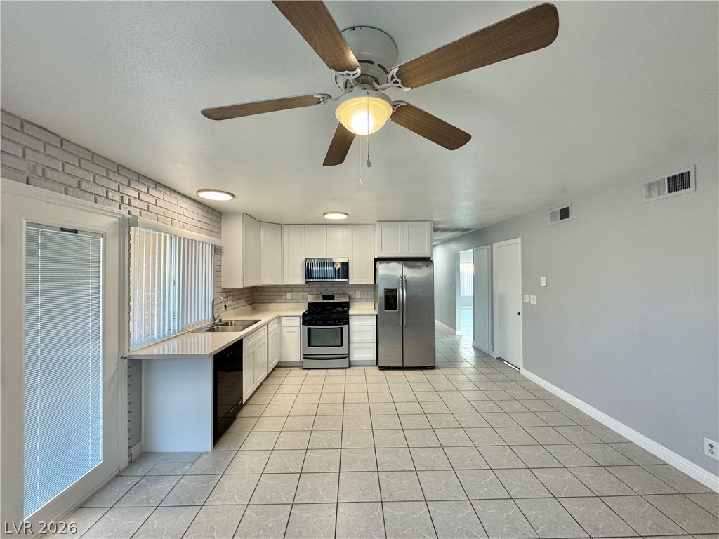 7121 Pleasant View Avenue Las Vegas NV 89147
