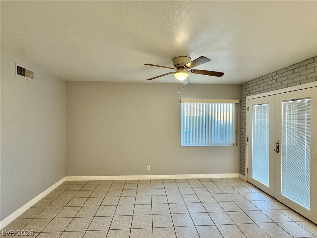 7121 Pleasant View Avenue Las Vegas NV 89147