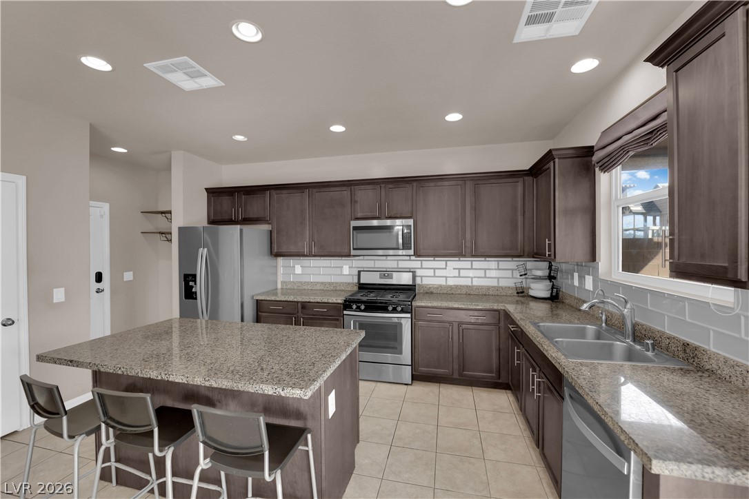 8997 Vista Pines Street Las Vegas NV 89178