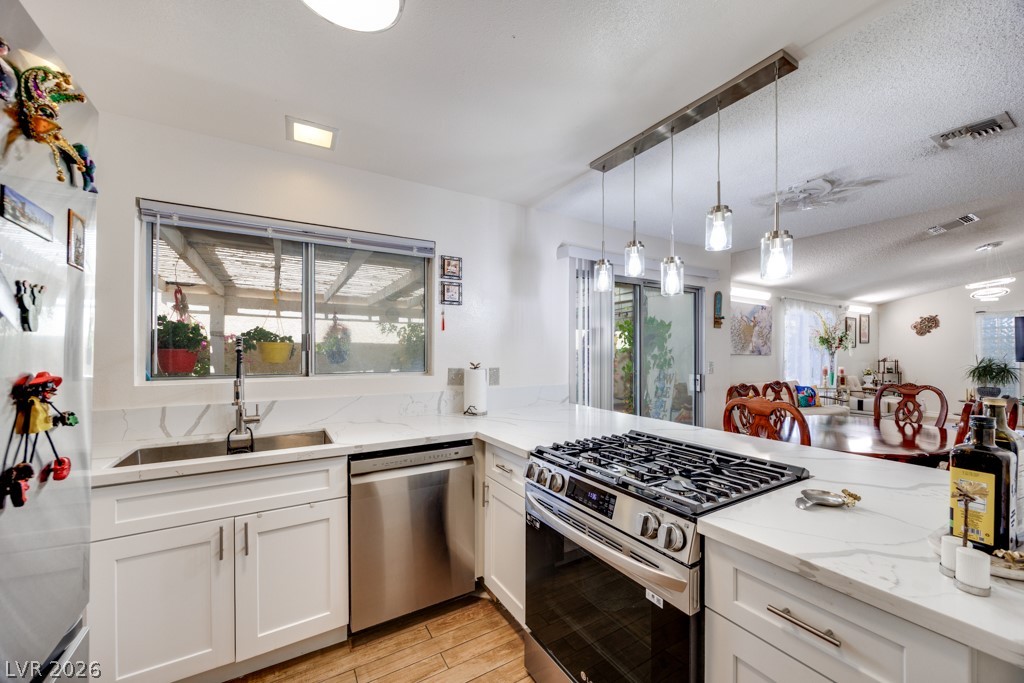 7304 Empress Drive Las Vegas NV 89147