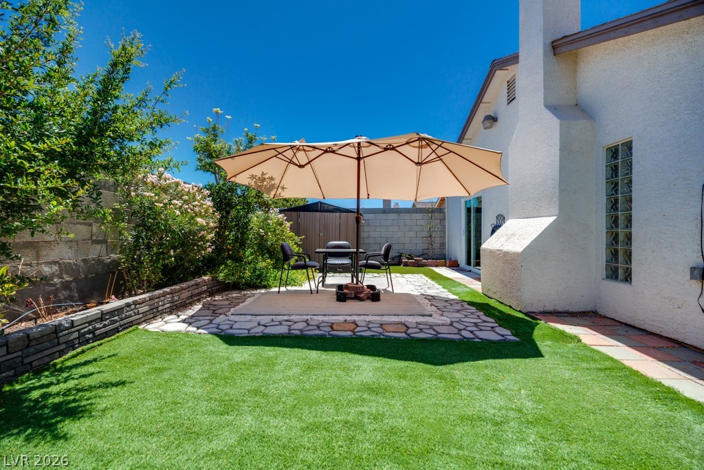 7304 Empress Drive Las Vegas NV 89147