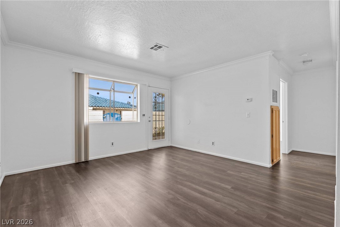 2132 Chertsey Drive B Las Vegas NV 89108