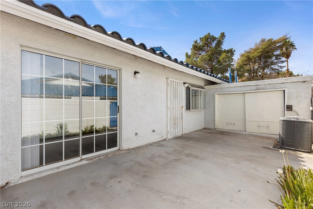 2132 Chertsey Drive B Las Vegas NV 89108
