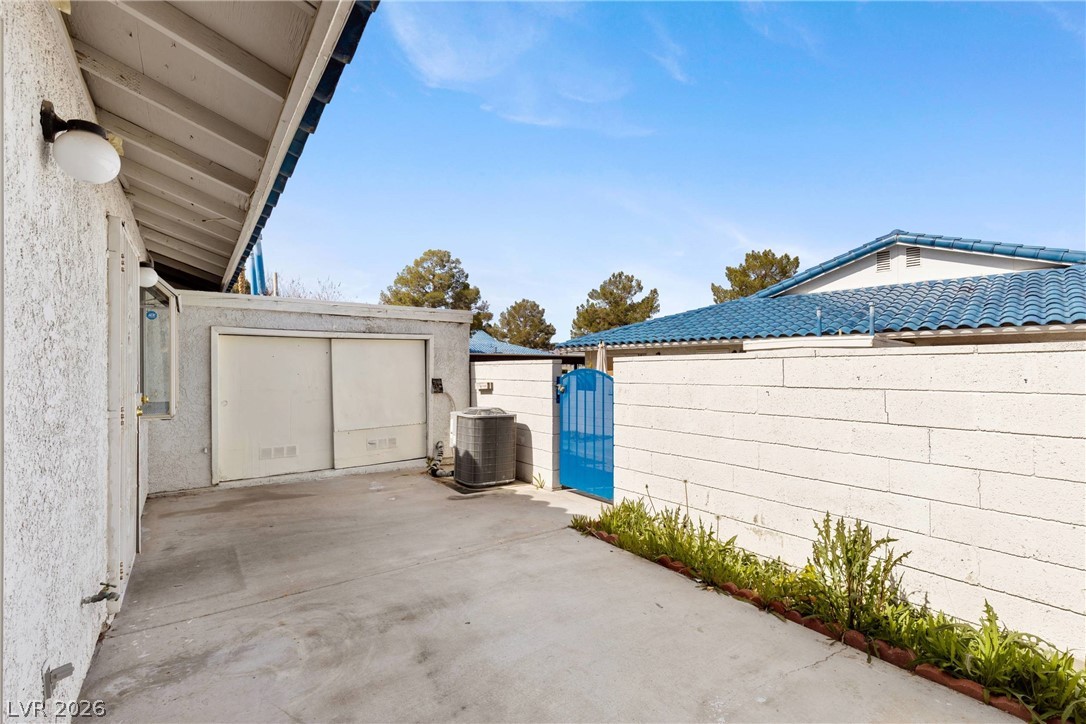 2132 Chertsey Drive B Las Vegas NV 89108