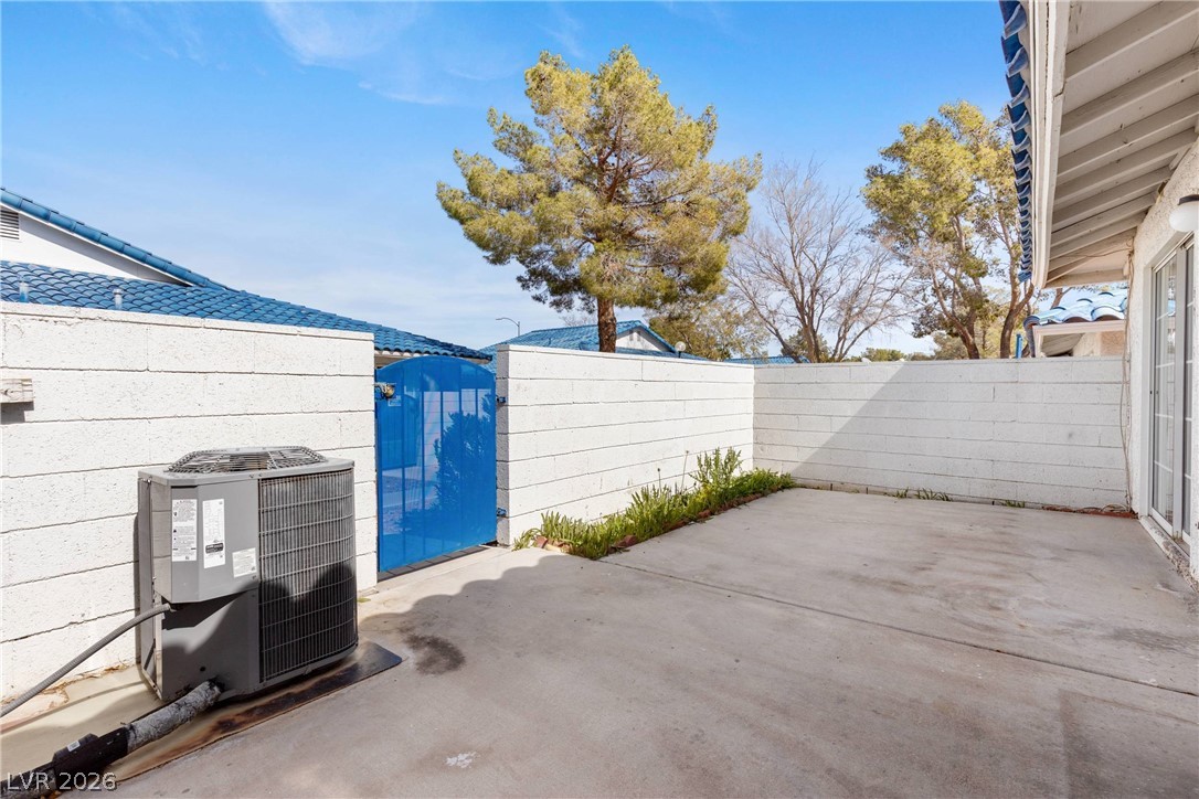 2132 Chertsey Drive B Las Vegas NV 89108