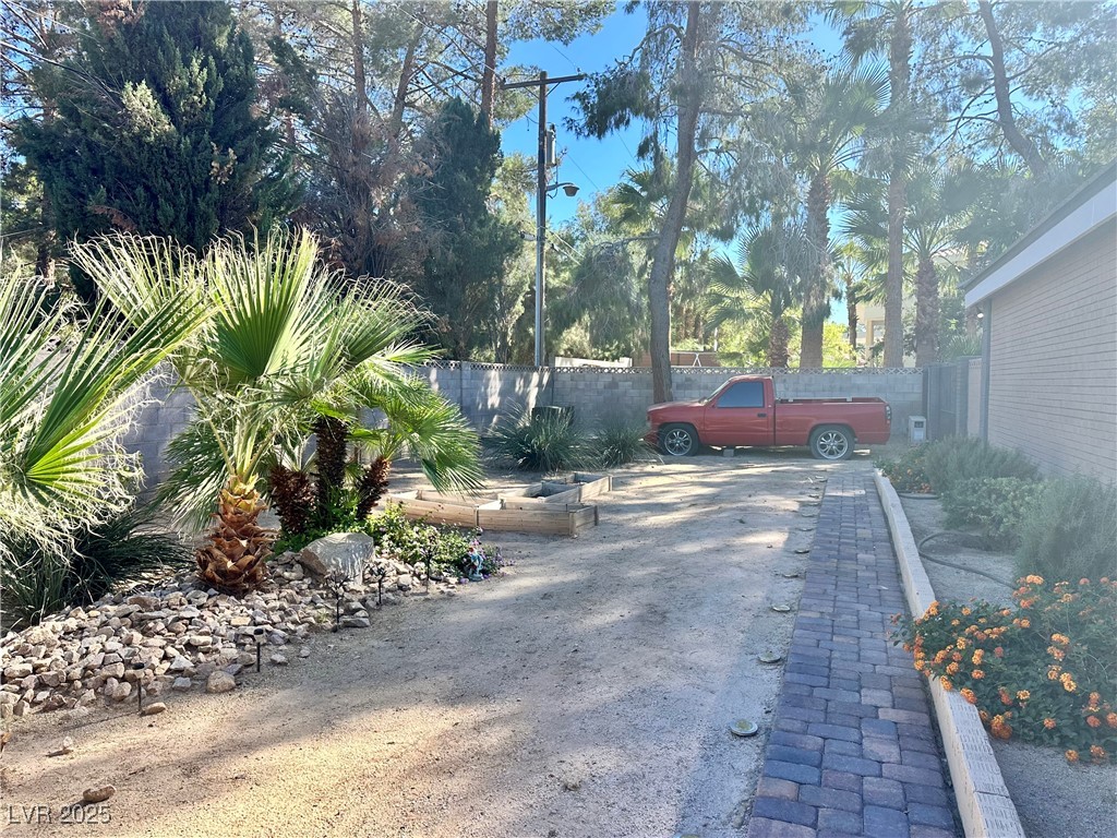 7258 Loma Alta Circle Las Vegas NV 89120