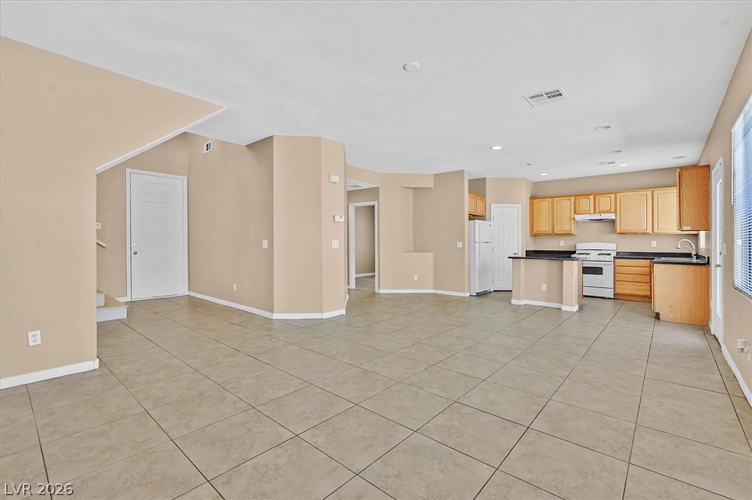 208 Tainted Berry Avenue North Las Vegas NV 89031