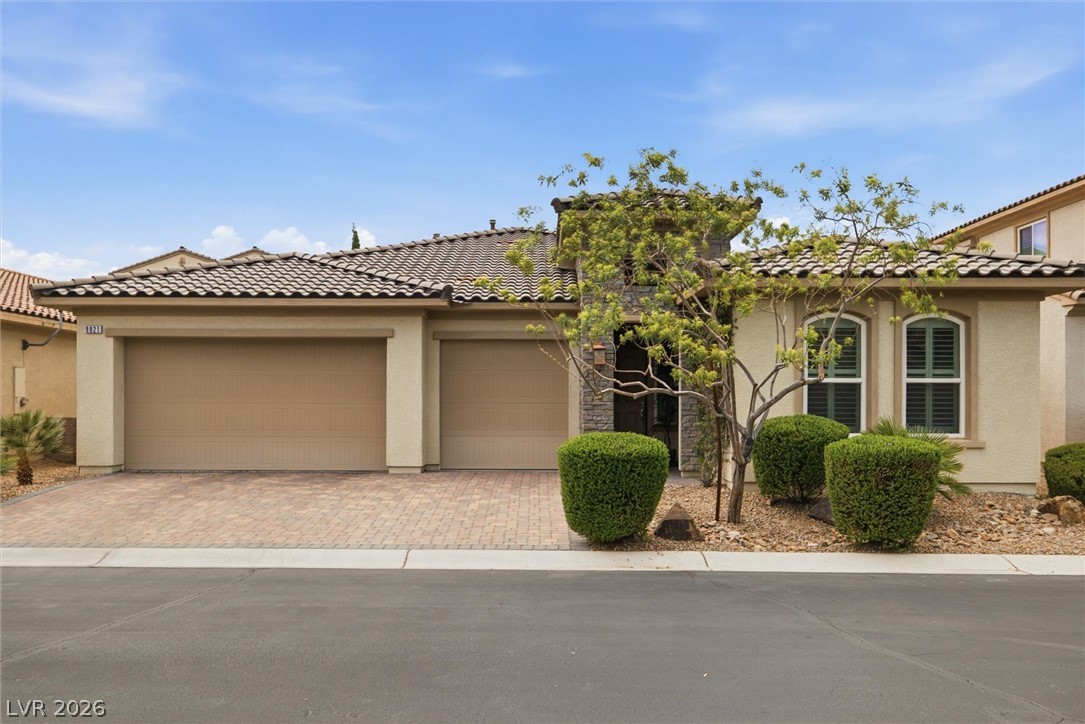 9821 Buttermilk Falls Street Las Vegas NV 89178