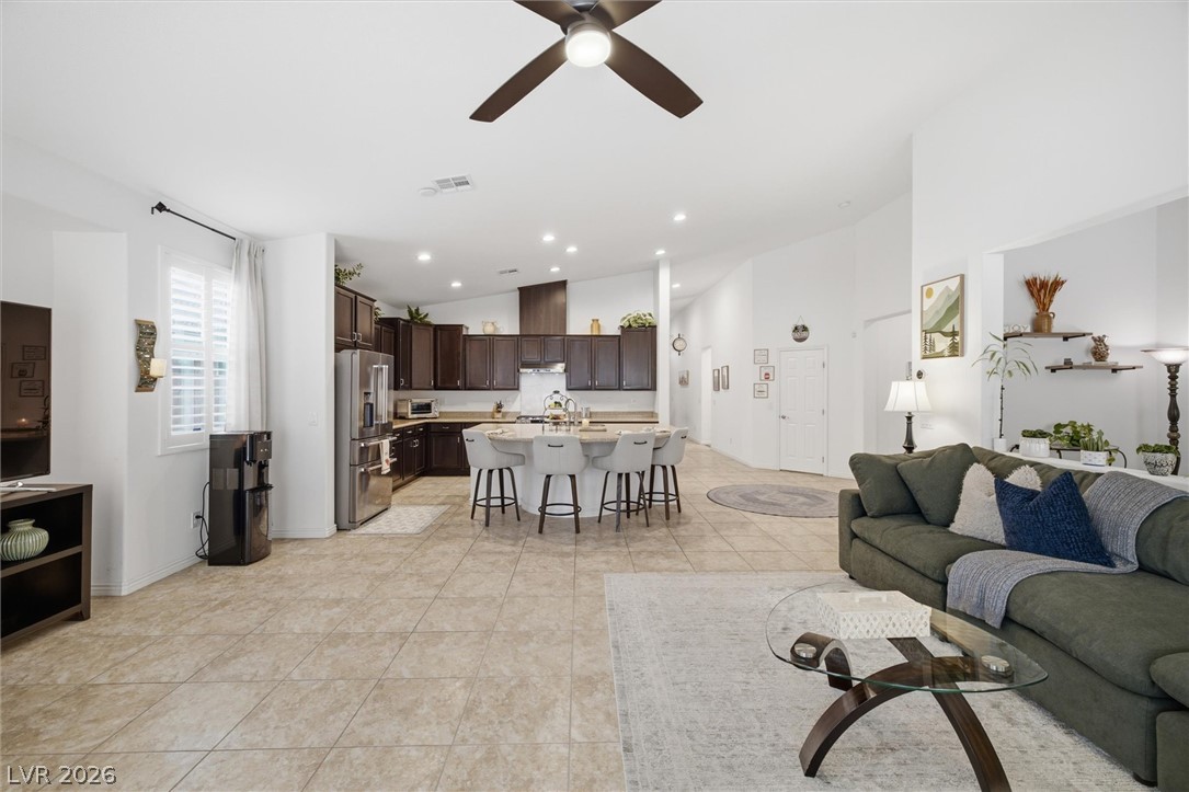 9821 Buttermilk Falls Street Las Vegas NV 89178