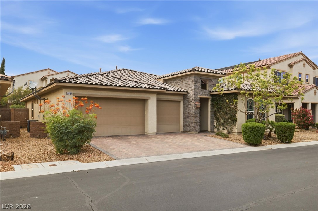 9821 Buttermilk Falls Street Las Vegas NV 89178
