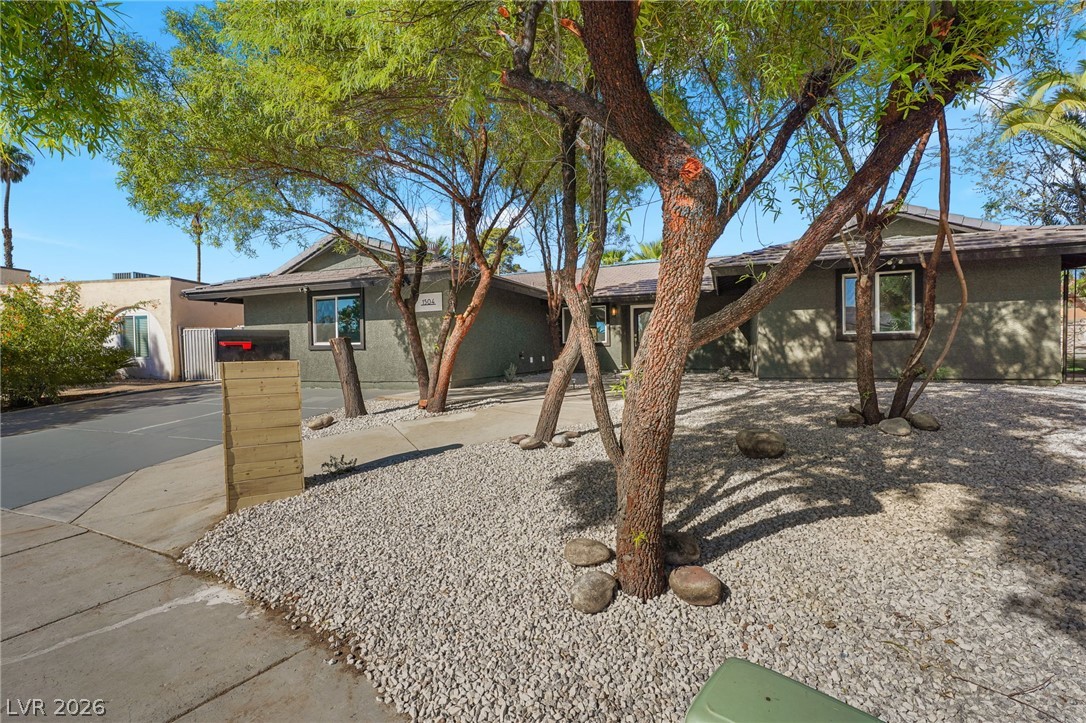 1504 Banner Circle Las Vegas NV 89102