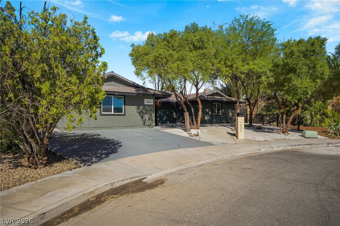 1504 Banner Circle Las Vegas NV 89102