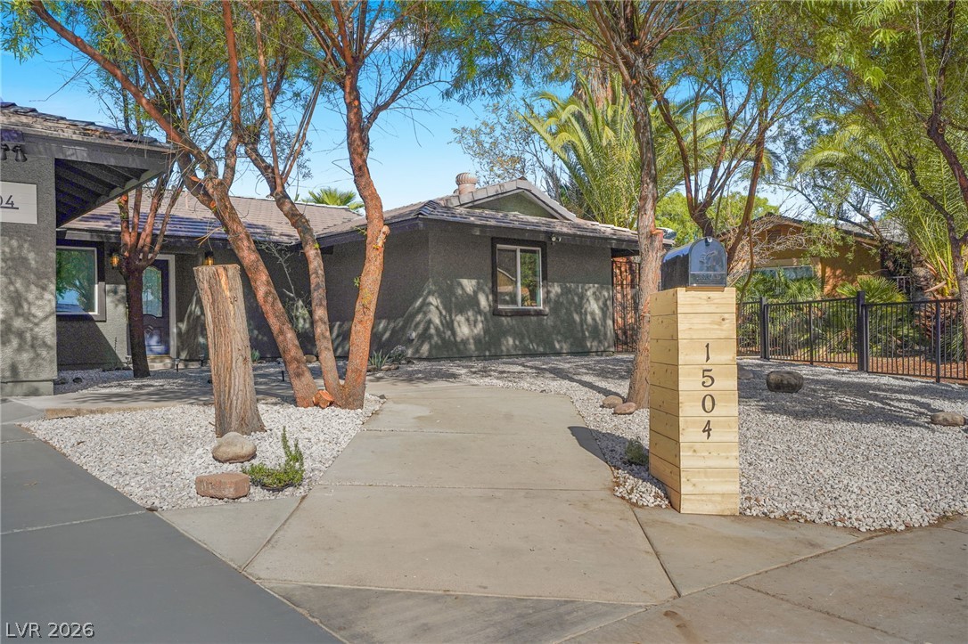 1504 Banner Circle Las Vegas NV 89102