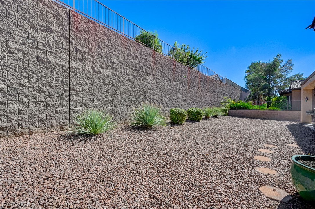 2090 Oliver Springs Street Henderson NV 89052