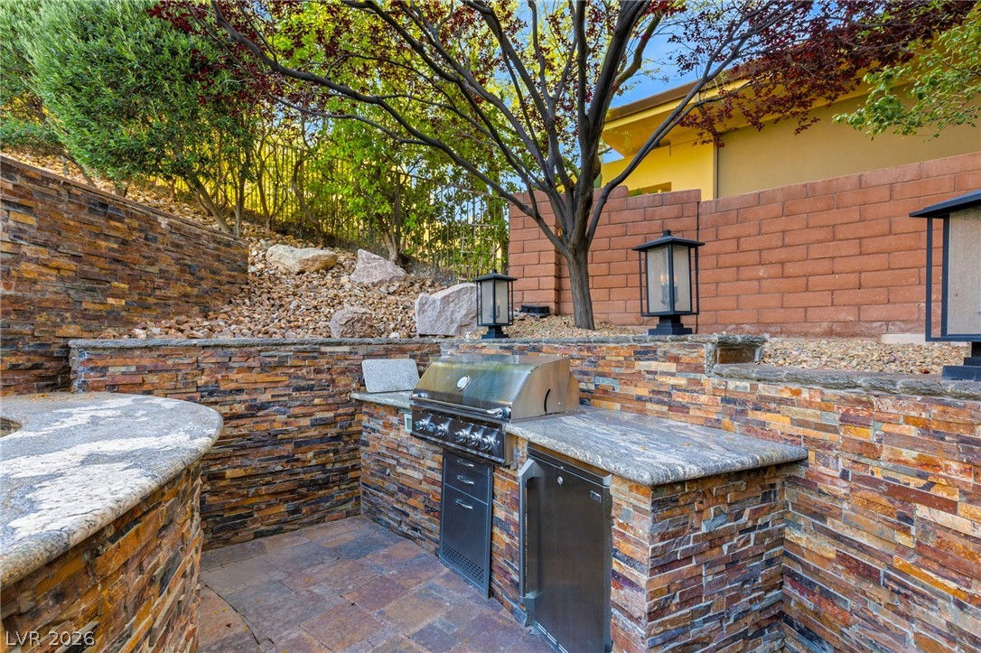 47 Soaring Bird Court Las Vegas NV 89135