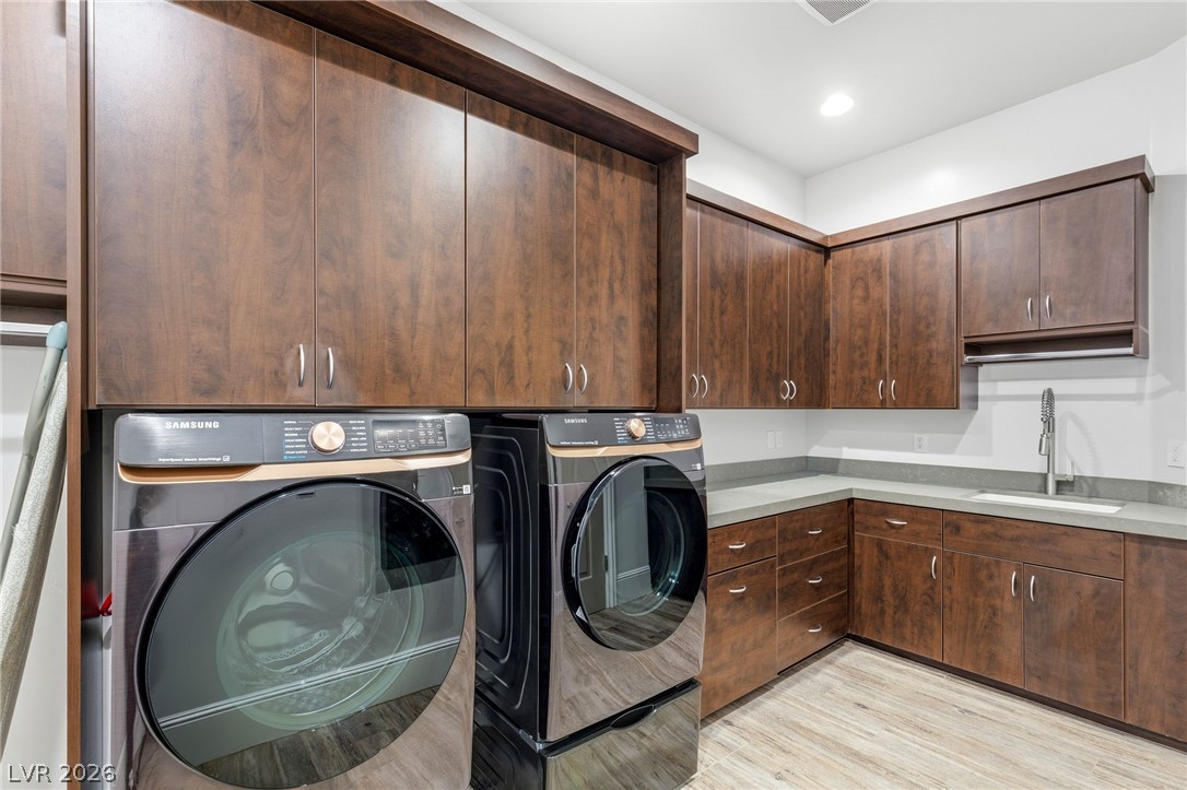 47 Soaring Bird Court Las Vegas NV 89135