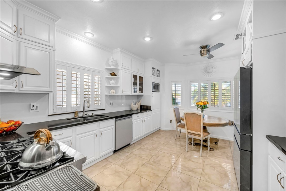 1709 White Daisy Way North Las Vegas NV 89081