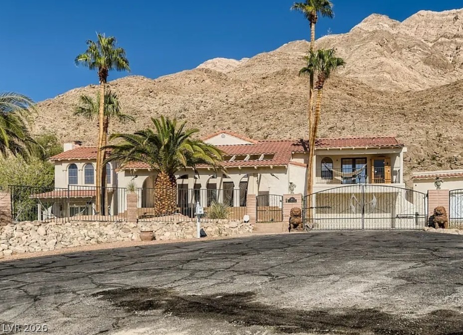 672 Los Feliz Street Las Vegas NV 89110