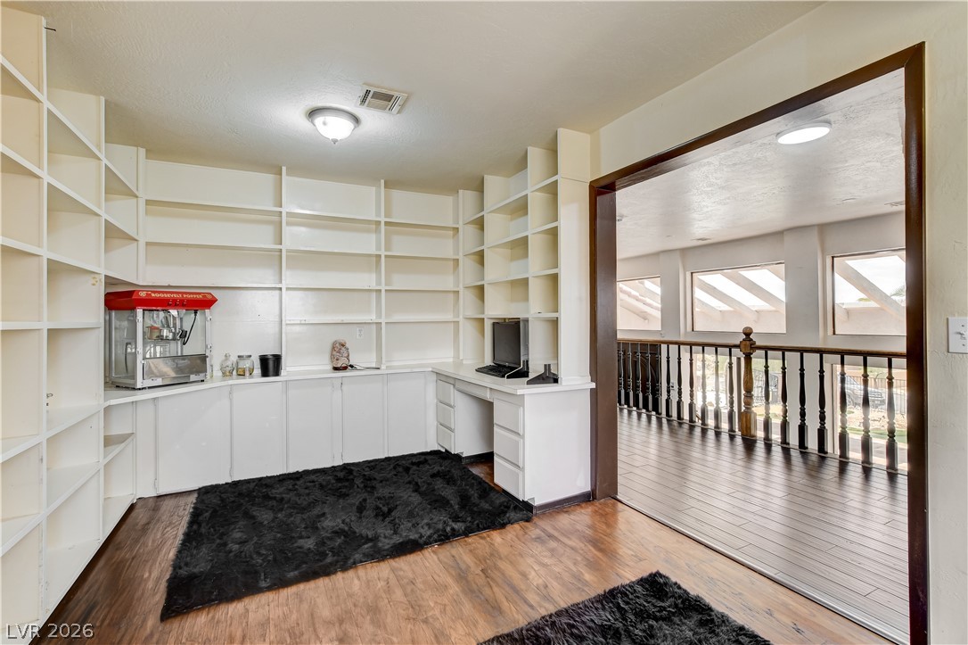 672 Los Feliz Street Las Vegas NV 89110