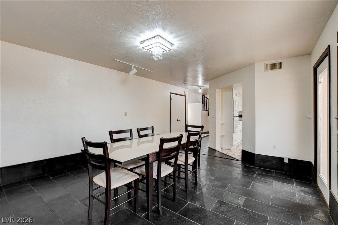 672 Los Feliz Street Las Vegas NV 89110