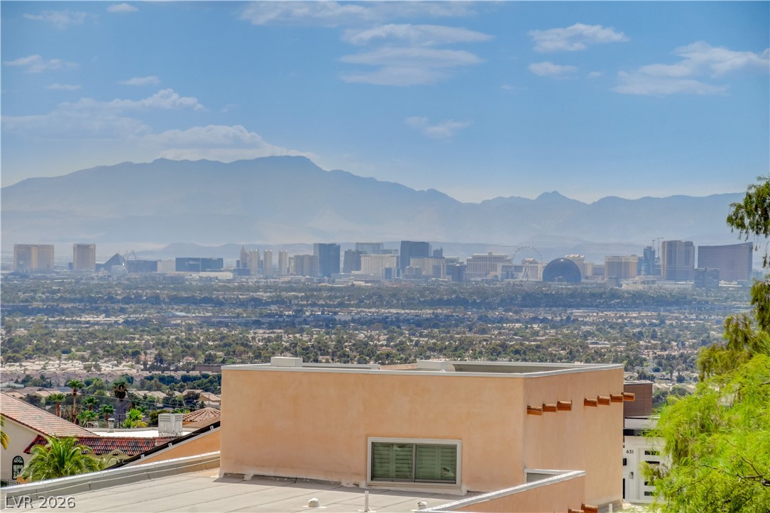 672 Los Feliz Street Las Vegas NV 89110