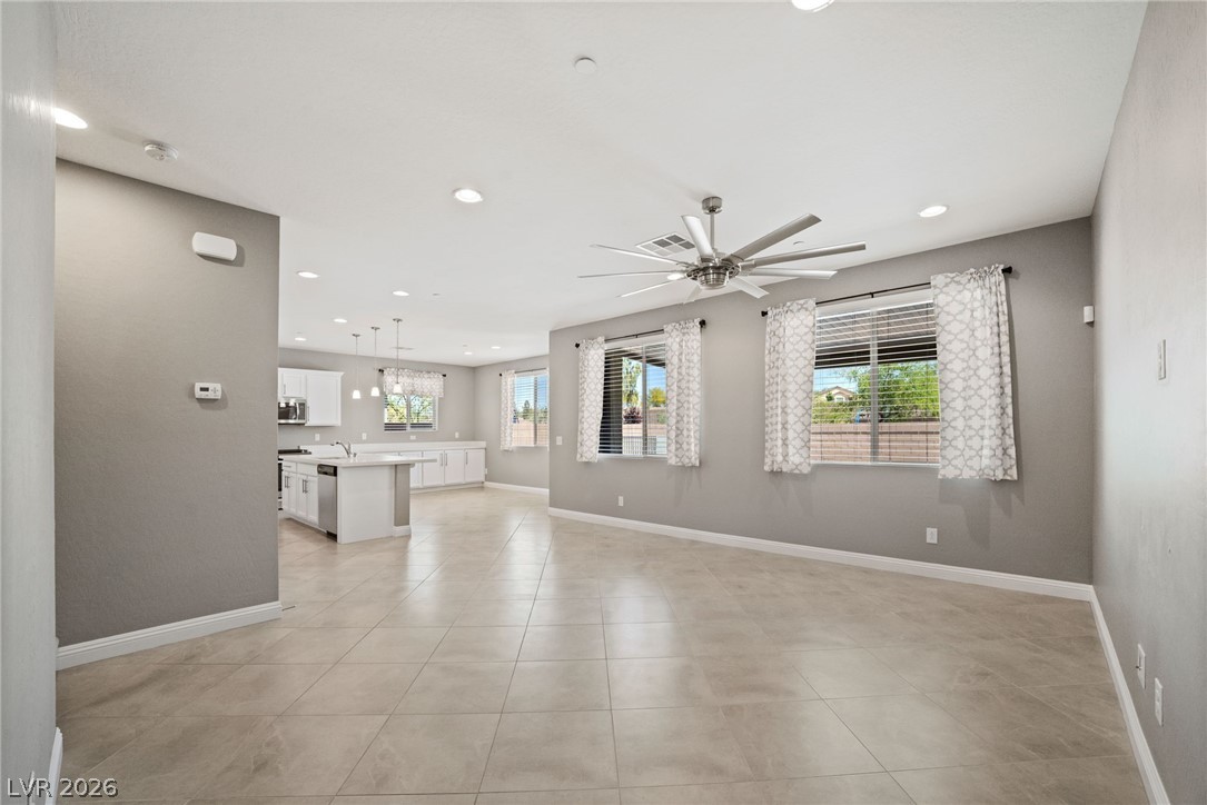 2462 Sylvan Hymn Street Henderson NV 89044