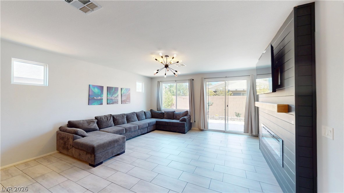6940 Unicorn Las Vegas NV 89131
